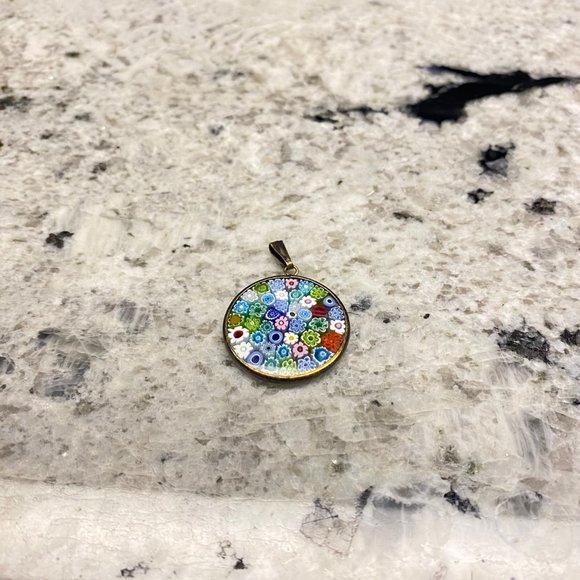 MultiColor Pendant - Picture 4 of 7